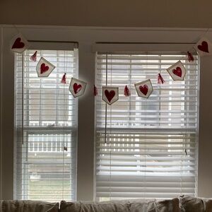 Pottery Barn Kids Heart Garland Practically New Smoke Free Home